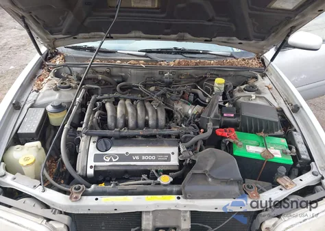 1999 Infiniti I30 Limited/Standard/Touring z USA, uszkodzony, nr VIN JNKCA21A8XT752114